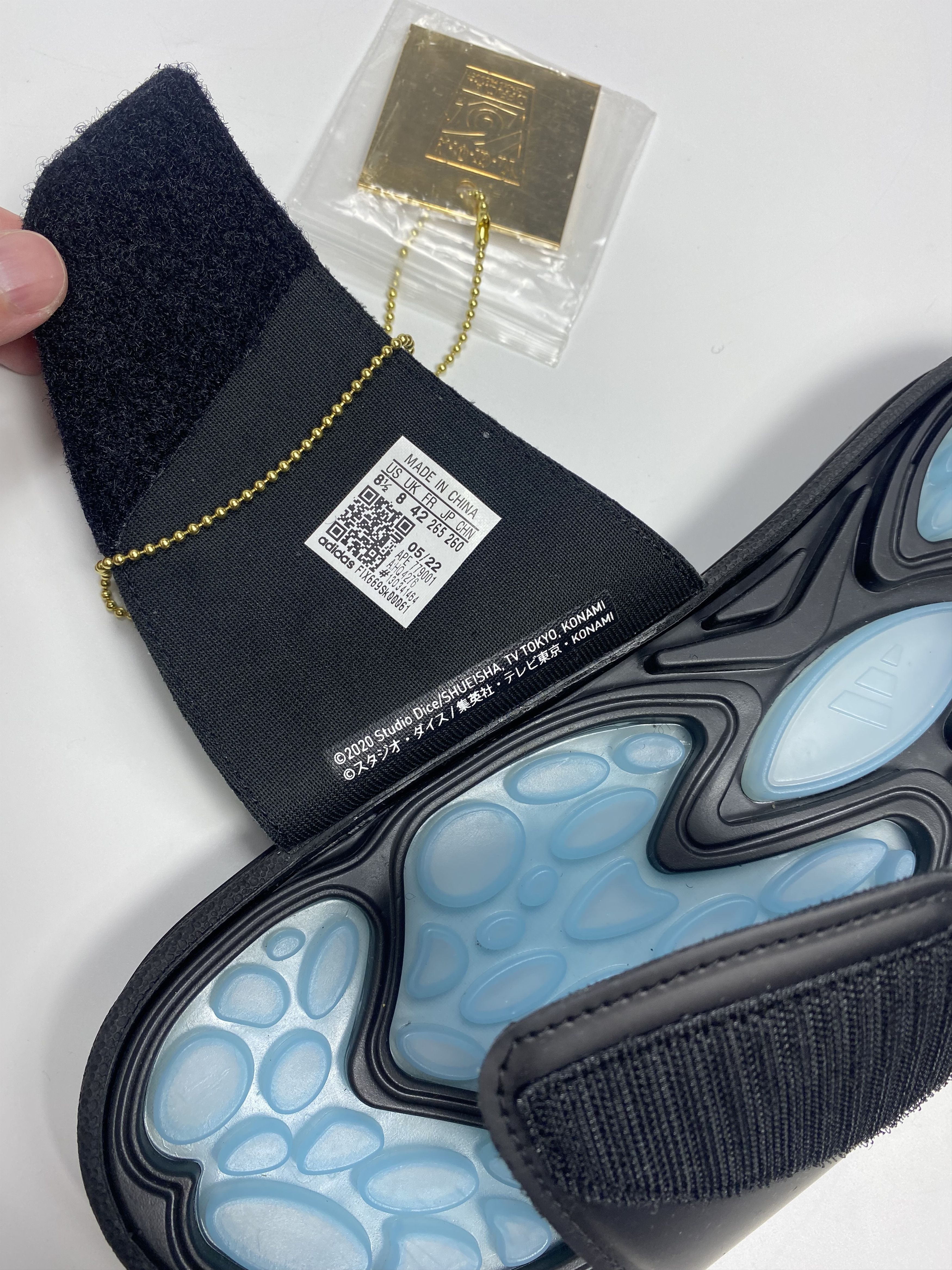 Adidas NWT Adidas Reptossage Yu-Gi-Oh Blue Eyes White Dragon Slides Size US 8.5 / EU 41-42 - 9 Thumbnail
