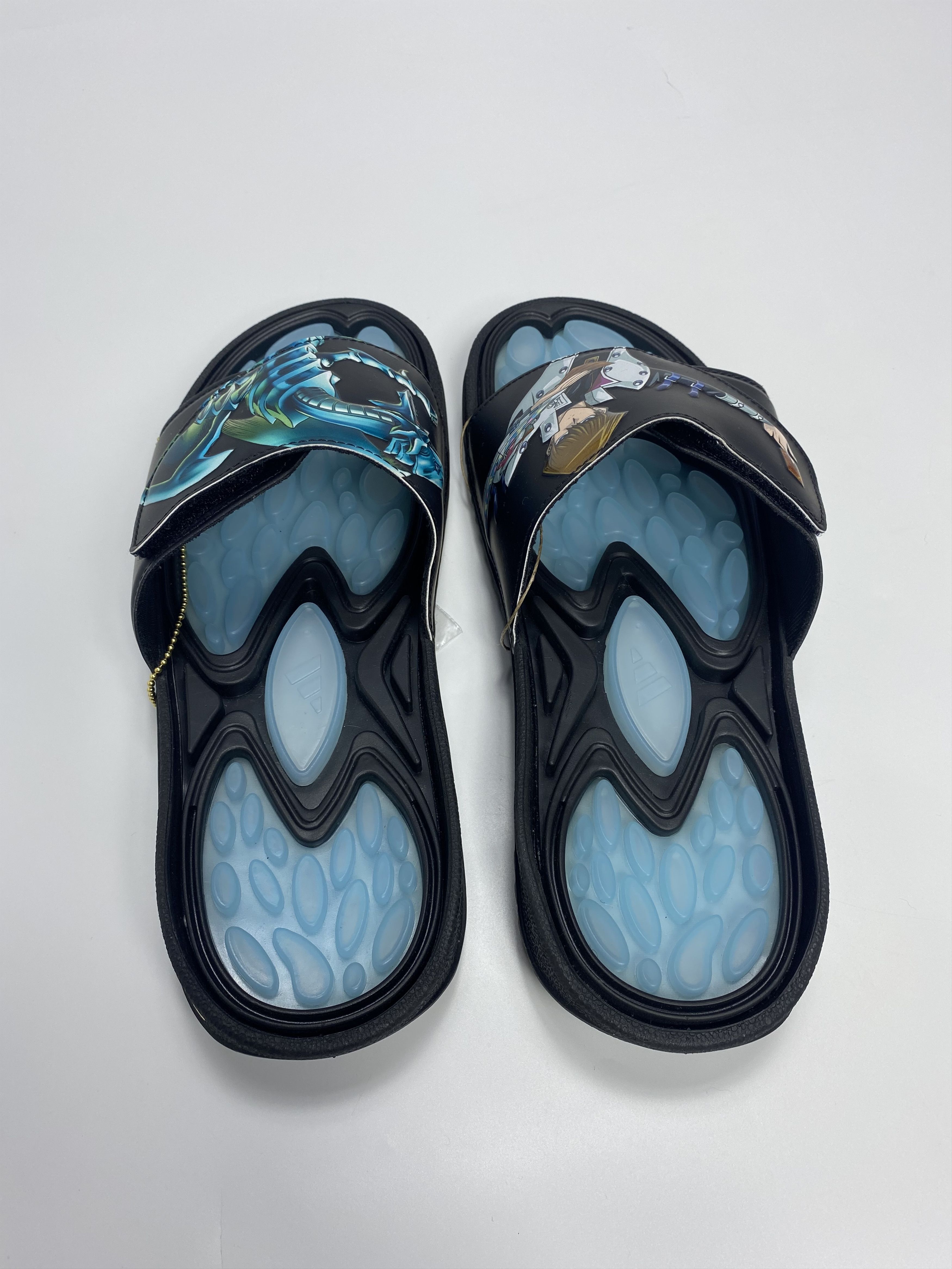 Adidas NWT Adidas Reptossage Yu-Gi-Oh Blue Eyes White Dragon Slides Size US 8.5 / EU 41-42 - 7 Thumbnail
