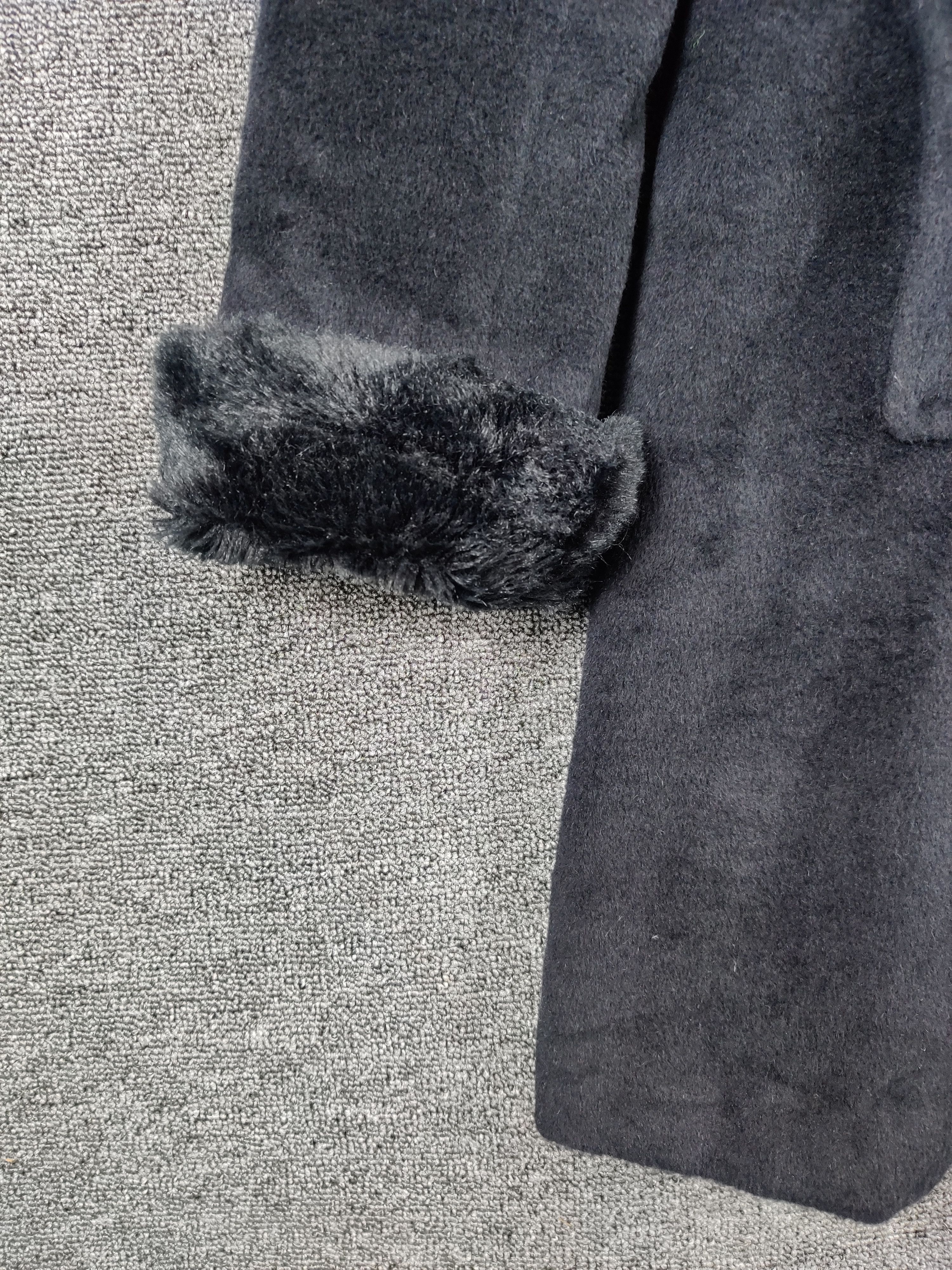 Japanese Brand Vintage Christine Double Breasted Fur Coat Size US M / EU 48-50 / 2 - 4 Thumbnail