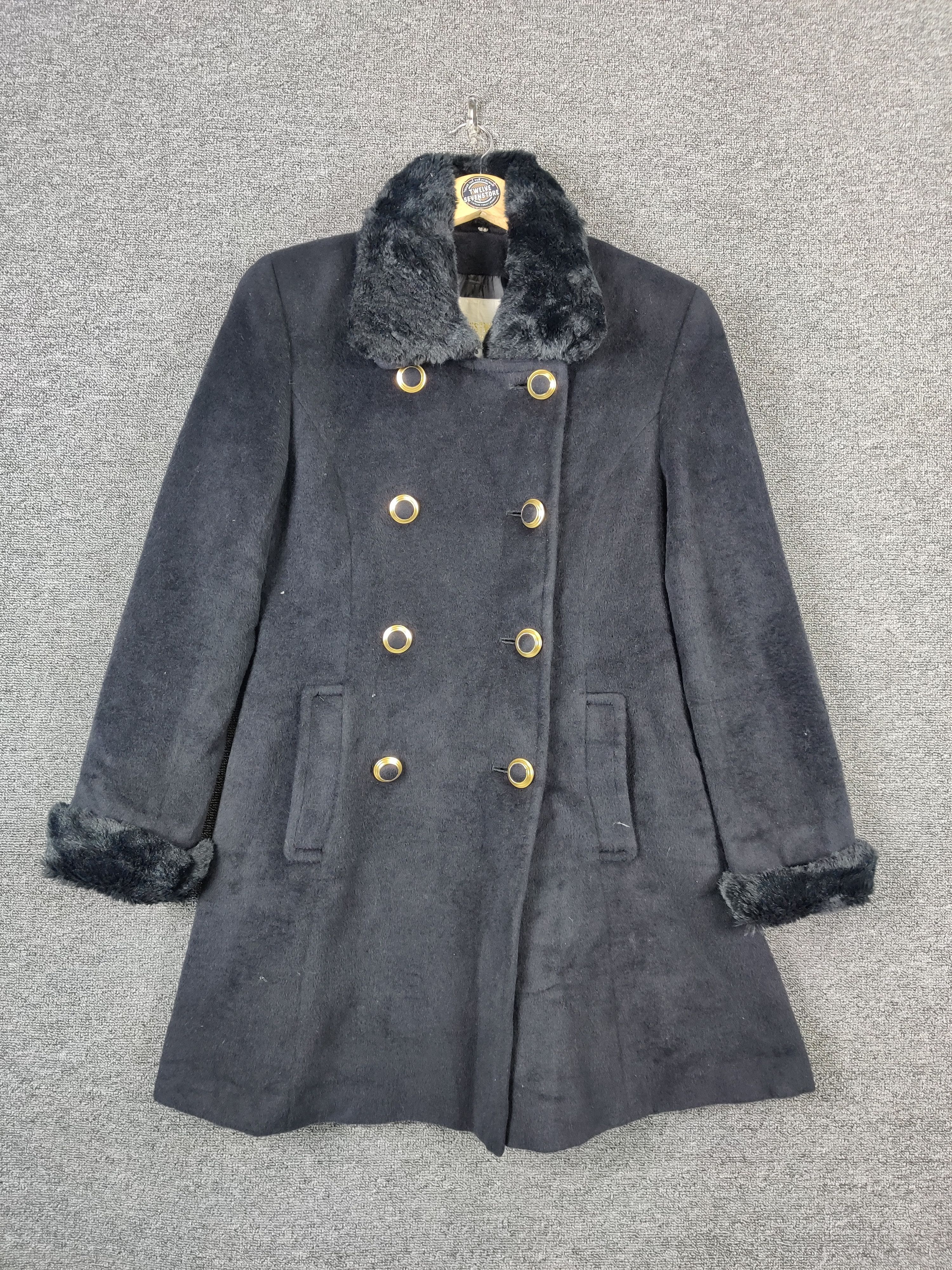 Japanese Brand Vintage Christine Double Breasted Fur Coat Size US M / EU 48-50 / 2 - 1 Thumbnail