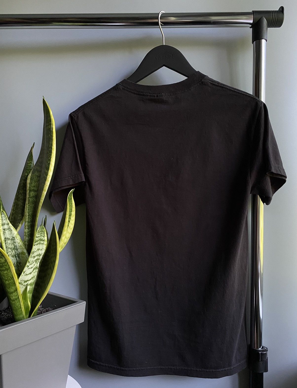 Band Tees The Beatles 2004 Band T Shirt Men’s S Black Big Logo Size US S / EU 44-46 / 1 - 10 Thumbnail