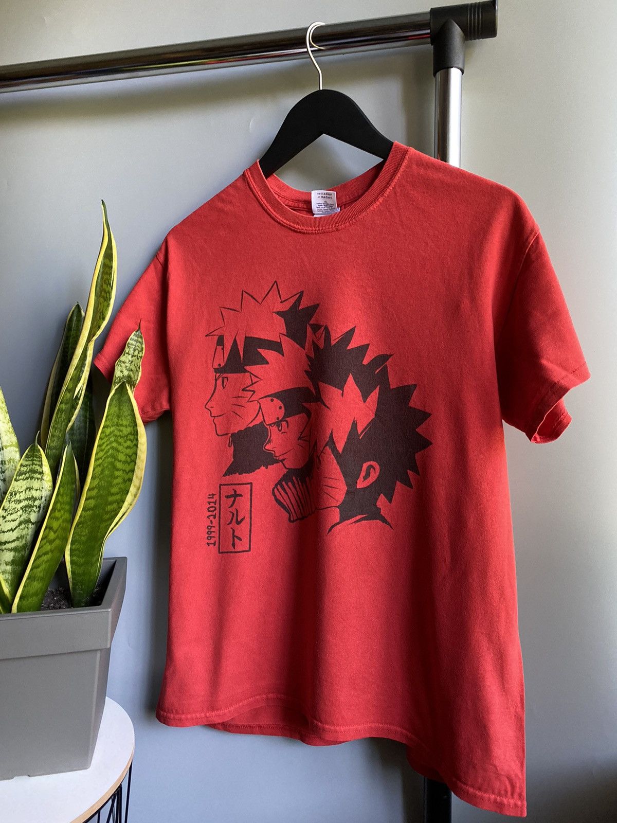 Anime Vintage Naruto 1999-2014 T Shirt Men’s Logo M Red Size US M / EU 48-50 / 2 - 2 Thumbnail