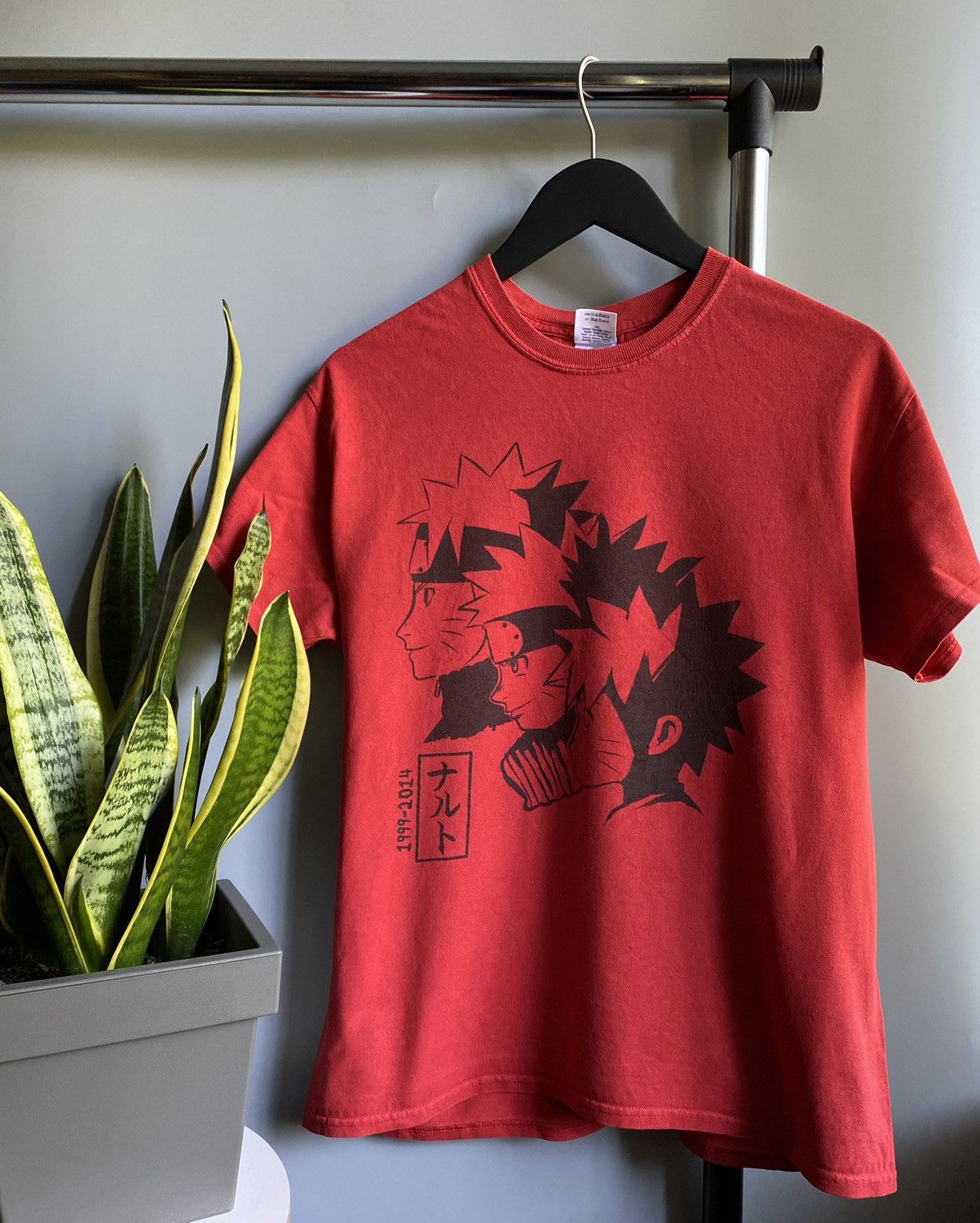 Anime Vintage Naruto 1999-2014 T Shirt Men’s Logo M Red Size US M / EU 48-50 / 2 - 1 Thumbnail