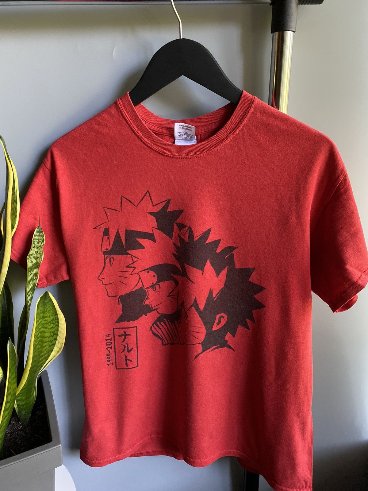 Anime Vintage Naruto 1999-2014 T Shirt Men’s Logo M Red Size US M / EU 48-50 / 2 - 4 Thumbnail