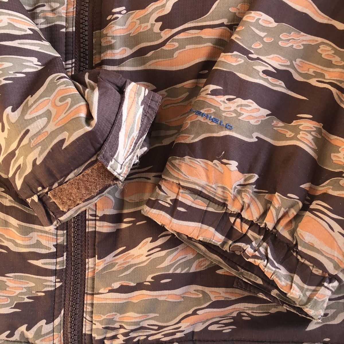 Columbia Vintage Columbia Tigerstripe Zipper Sweater Hoodie Size US L / EU 52-54 / 3 - 8 Thumbnail