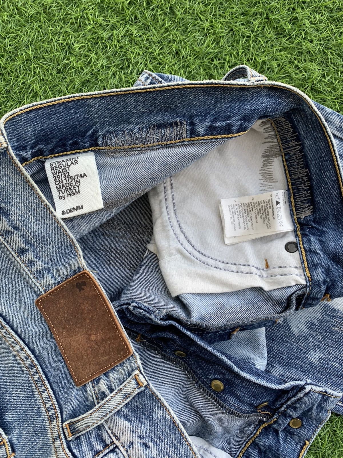Denime Rare H&N Distressed Bleach Jeans Size US 29 - 6 Thumbnail