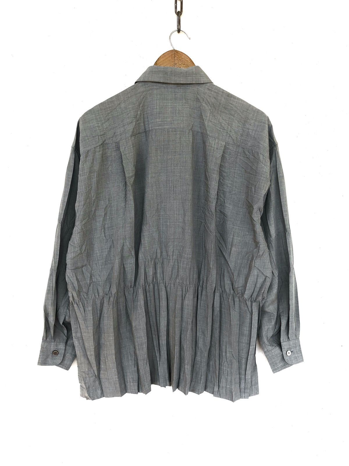 Pleats Please Issey Miyake Issey Miyake Unusual Pleat Bottom O/S Button Shirt Size US L / EU 52-54 / 3 - 5 Thumbnail