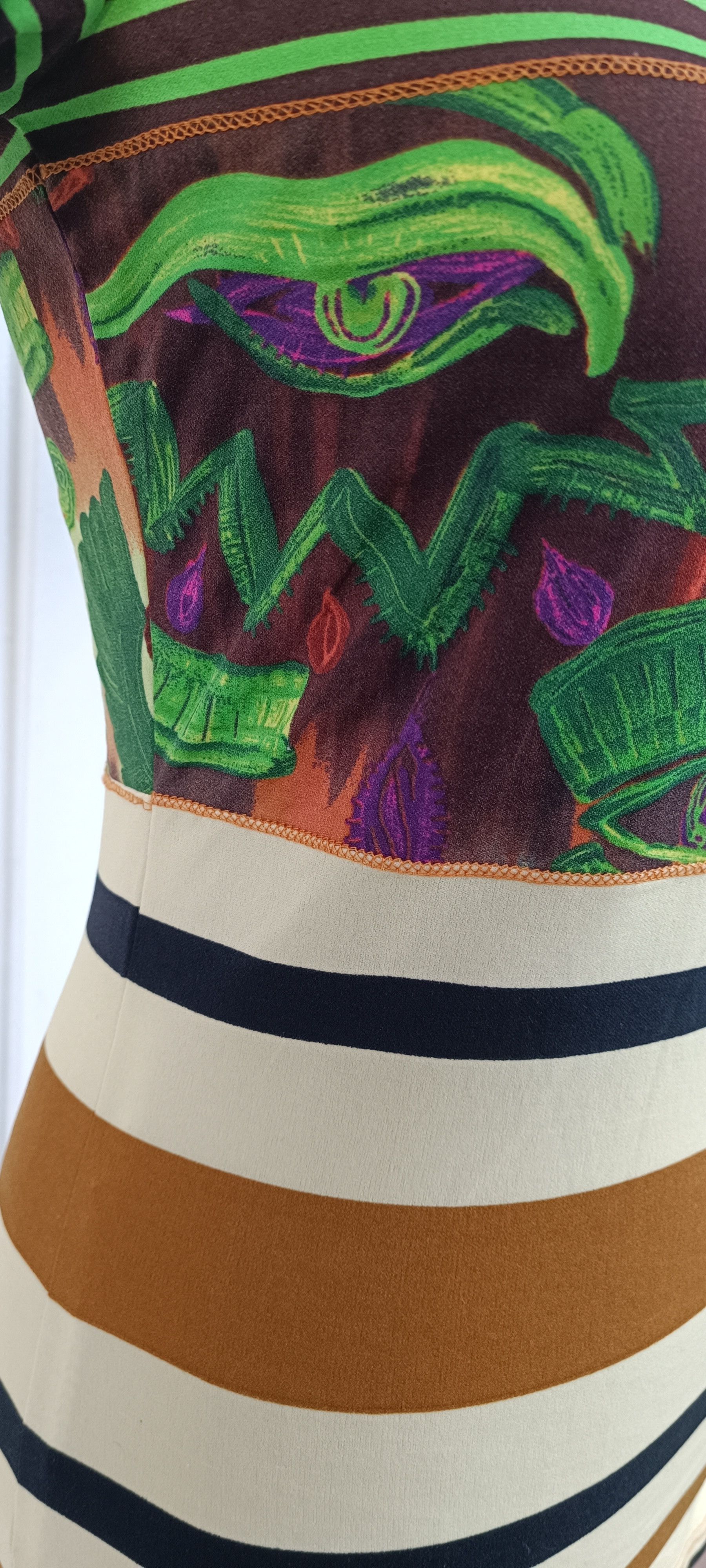 Jean Paul Gaultier 90's - Egyptian hieroglyphics-inspired motifs top Size M / US 6-8 / IT 42-44 - 16 Thumbnail