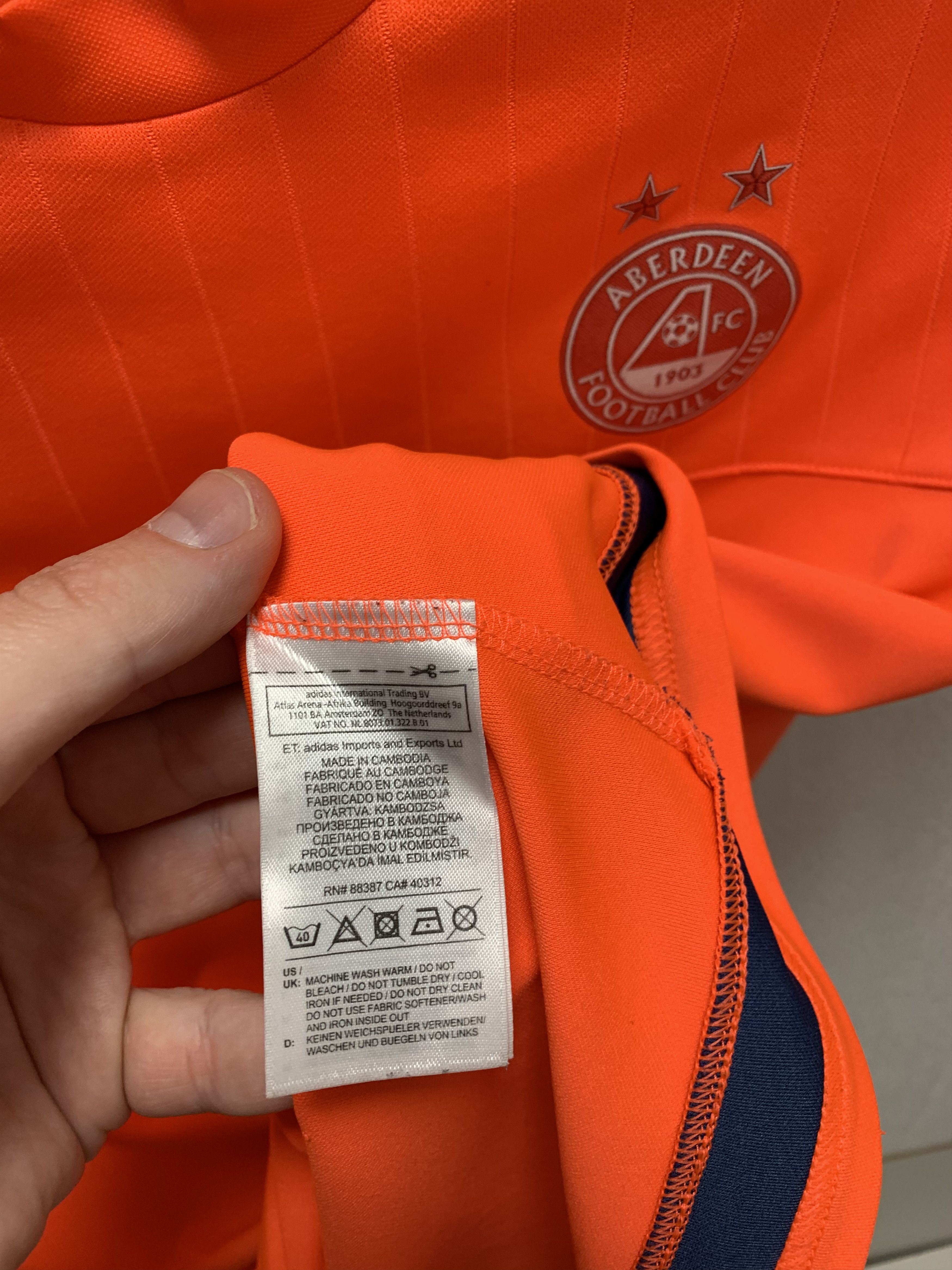Adidas Aberdeen Adidas soccer jersey M size orange 2015 Size US M / EU 48-50 / 2 - 5 Thumbnail