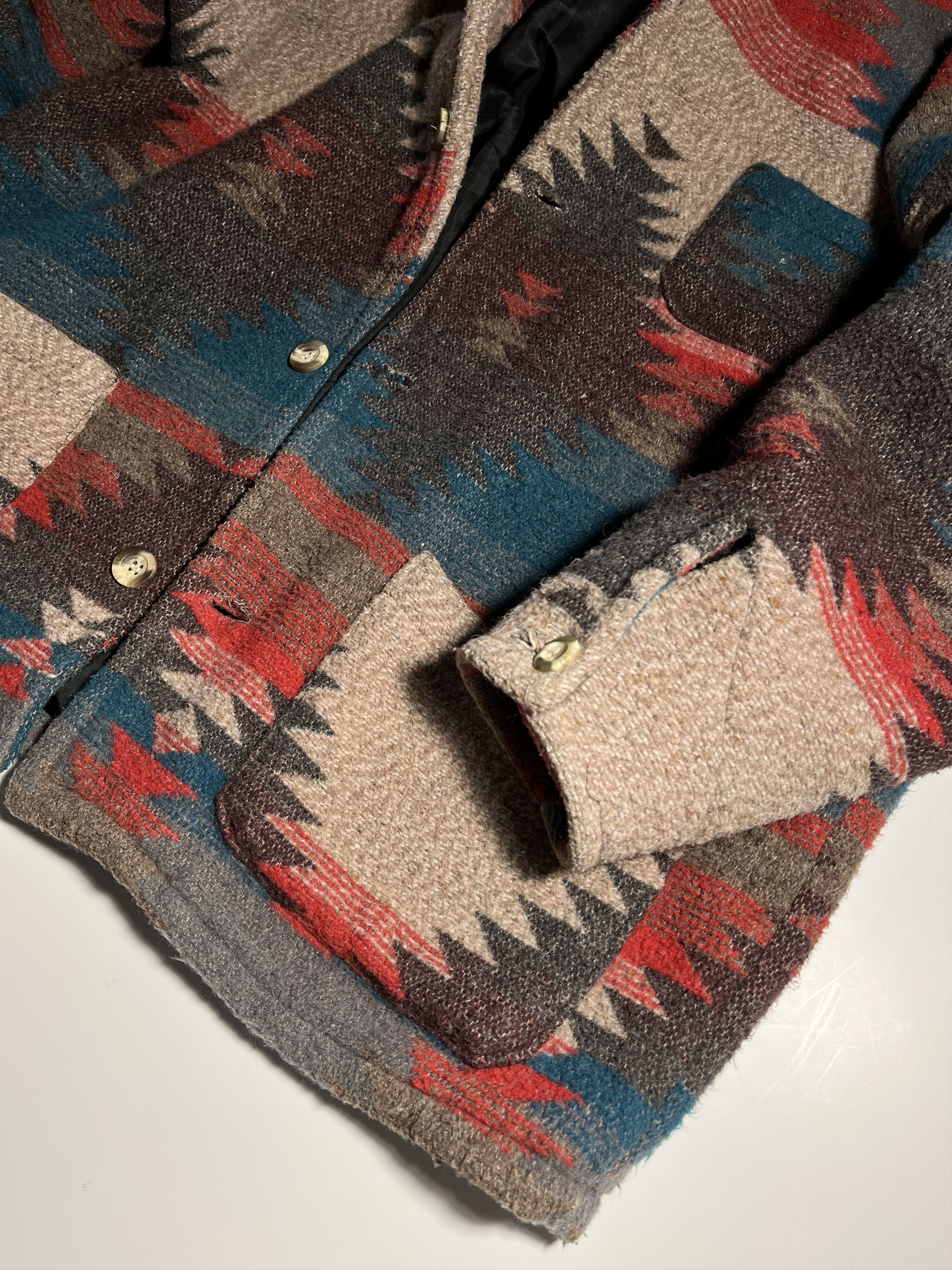 Native × Vintage Vintage 90s Aztec Pattern Wool Coat Jacket Size L Size US L / EU 52-54 / 3 - 10 Thumbnail