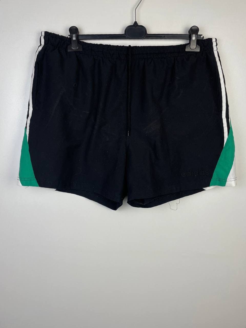 Vintage Adidas vintage shorts size L Size US 36 / EU 52 - 1 Thumbnail