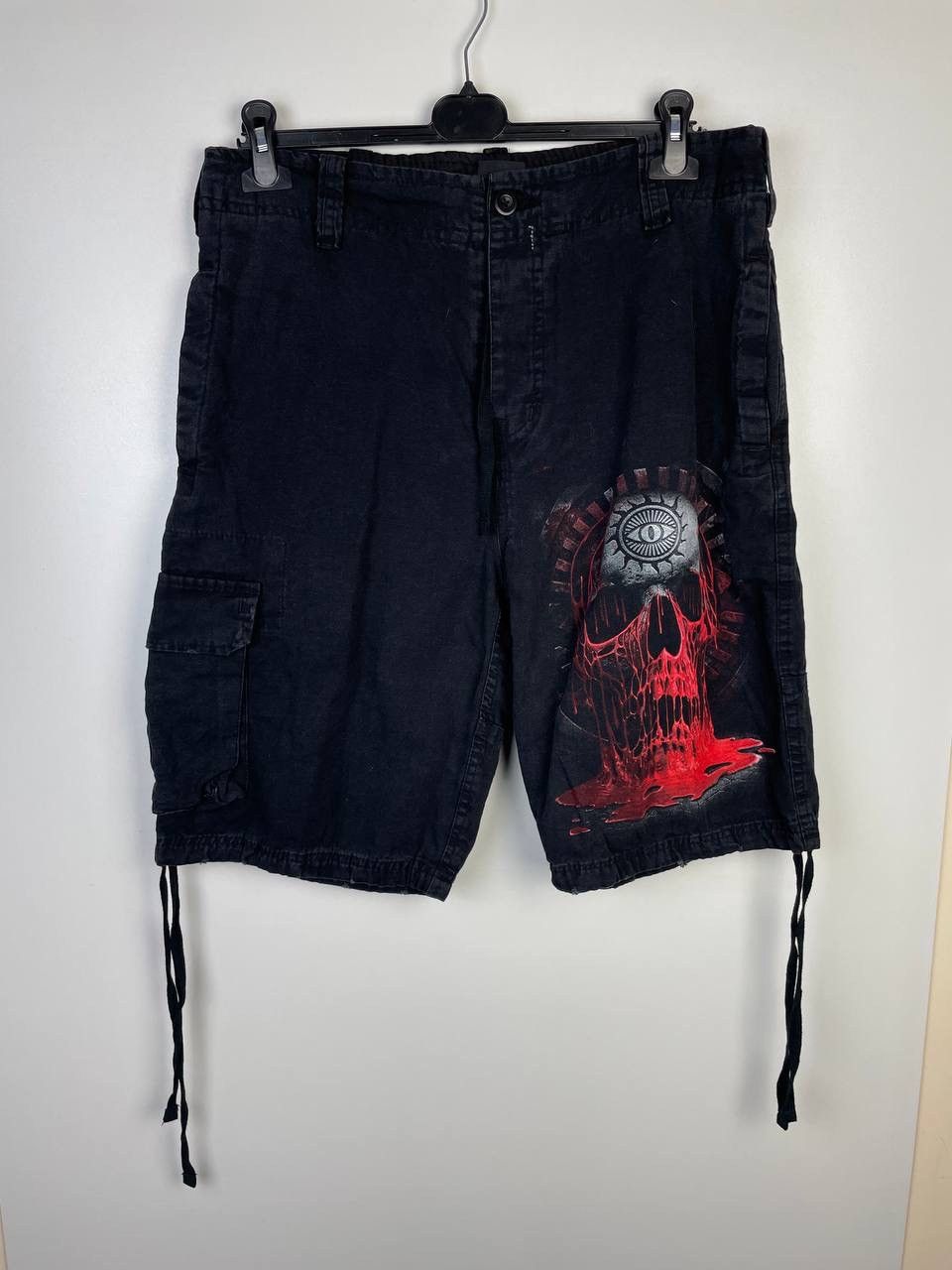 Vintage Skulls vintage cargo shorts size M Size US 34 / EU 50 - 1 Thumbnail