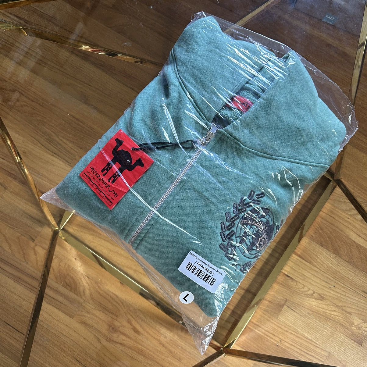 Aris Tatalovich × murd333r.fm PEACEMAKER BOXY CROPPED HEAVYWEiGHT ZiP UP HOODiE GREEN Size US L / EU 52-54 / 3 - 16 Thumbnail