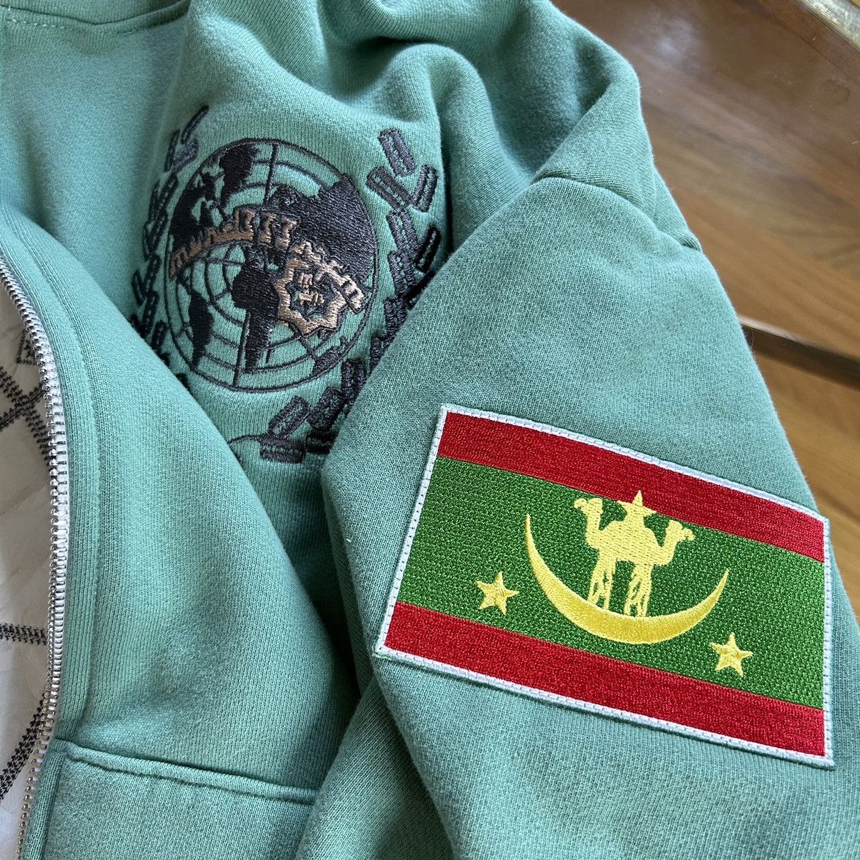 Aris Tatalovich × murd333r.fm PEACEMAKER BOXY CROPPED HEAVYWEiGHT ZiP UP HOODiE GREEN Size US L / EU 52-54 / 3 - 9 Thumbnail