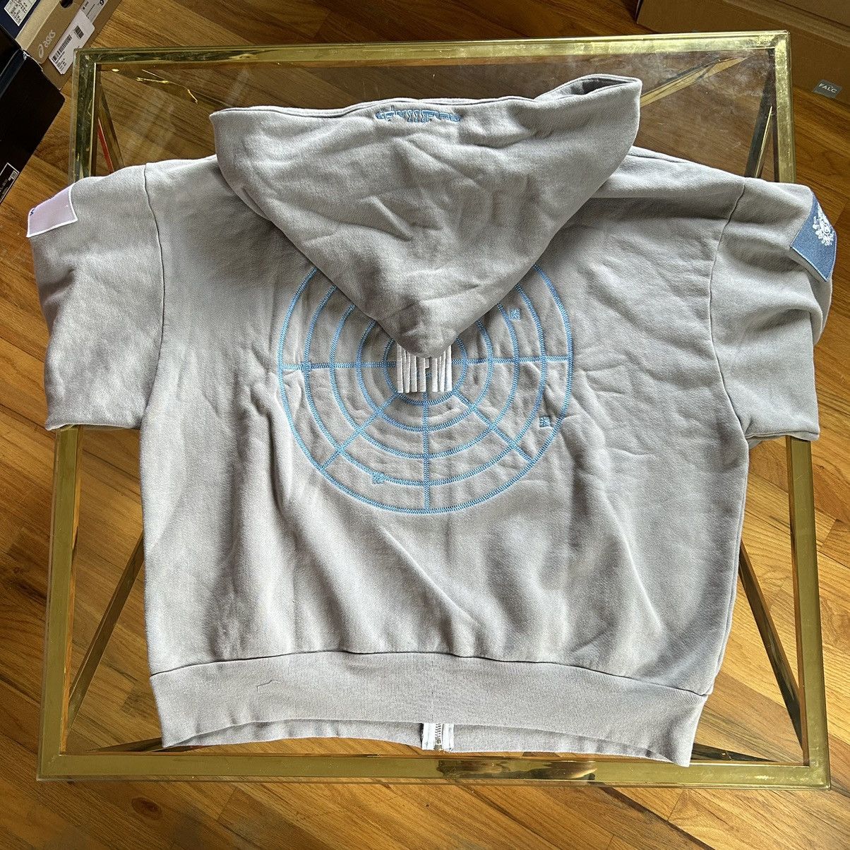 Aris Tatalovich × murd333r.fm PEACEMAKER BOXY CROPPED HEAVYWEiGHT ZiP UP HOODiE GREY Size US L / EU 52-54 / 3 - 8 Thumbnail
