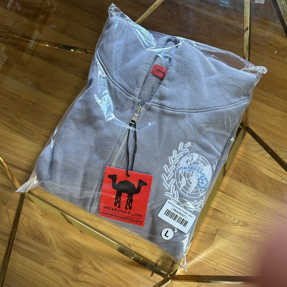 Aris Tatalovich × murd333r.fm PEACEMAKER BOXY CROPPED HEAVYWEiGHT ZiP UP HOODiE GREY Size US L / EU 52-54 / 3 - 13 Thumbnail