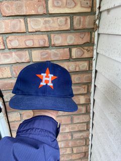 deadmansupplyco Vintage Running Baseball Player - Houston Astros (Orange Astros Wordmark) Long Sleeve T-Shirt