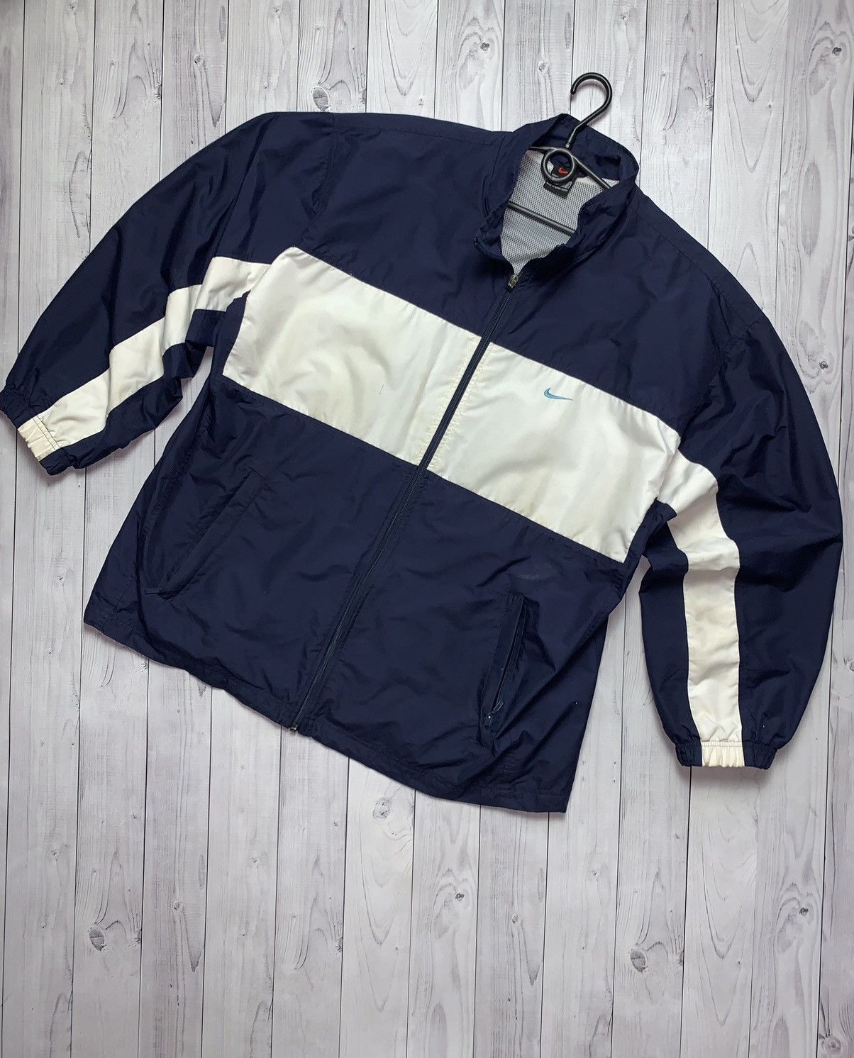 Vintage Nike track jacket size L logo