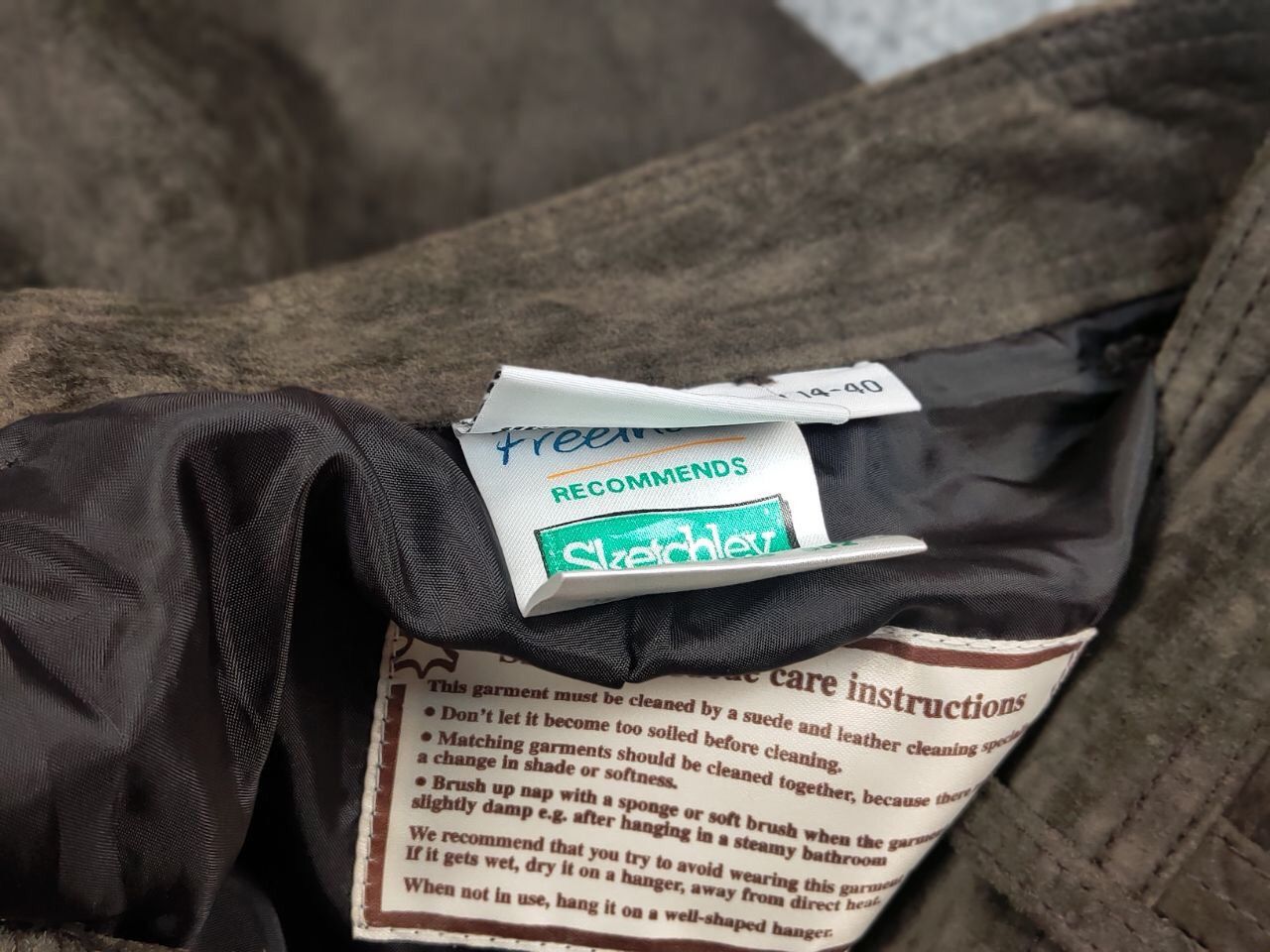 Japanese Brand Vintage 90's Japan dark brown suede leather Women's Pants Size 32" / US 10 / IT 46 - 15 Thumbnail