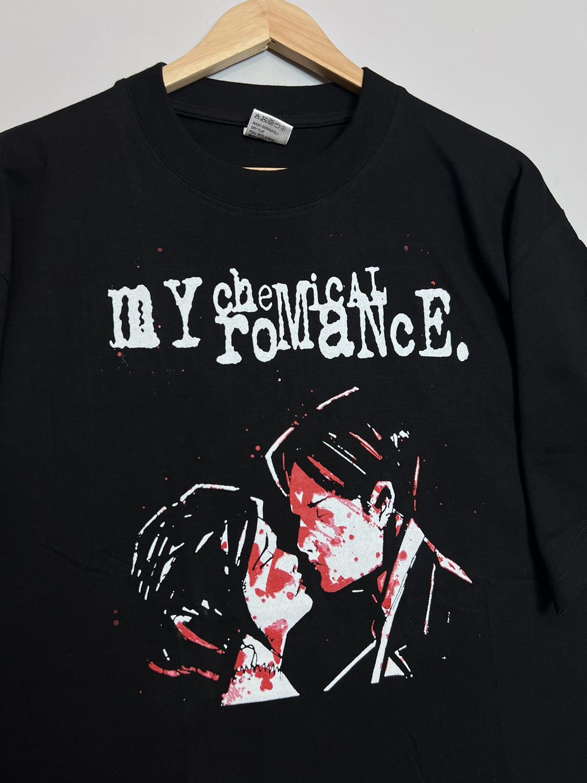 Band Tees VINTAGE MY CHEMICAL ROMANCE BAND T SHIRT PROMO ALBUM RARE Size US XL / EU 56 / 4 - 3 Thumbnail