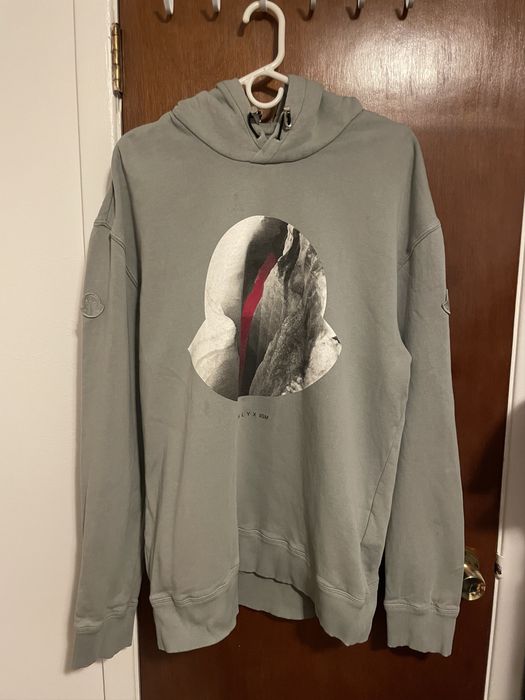 Alyx best sale moncler hoodie