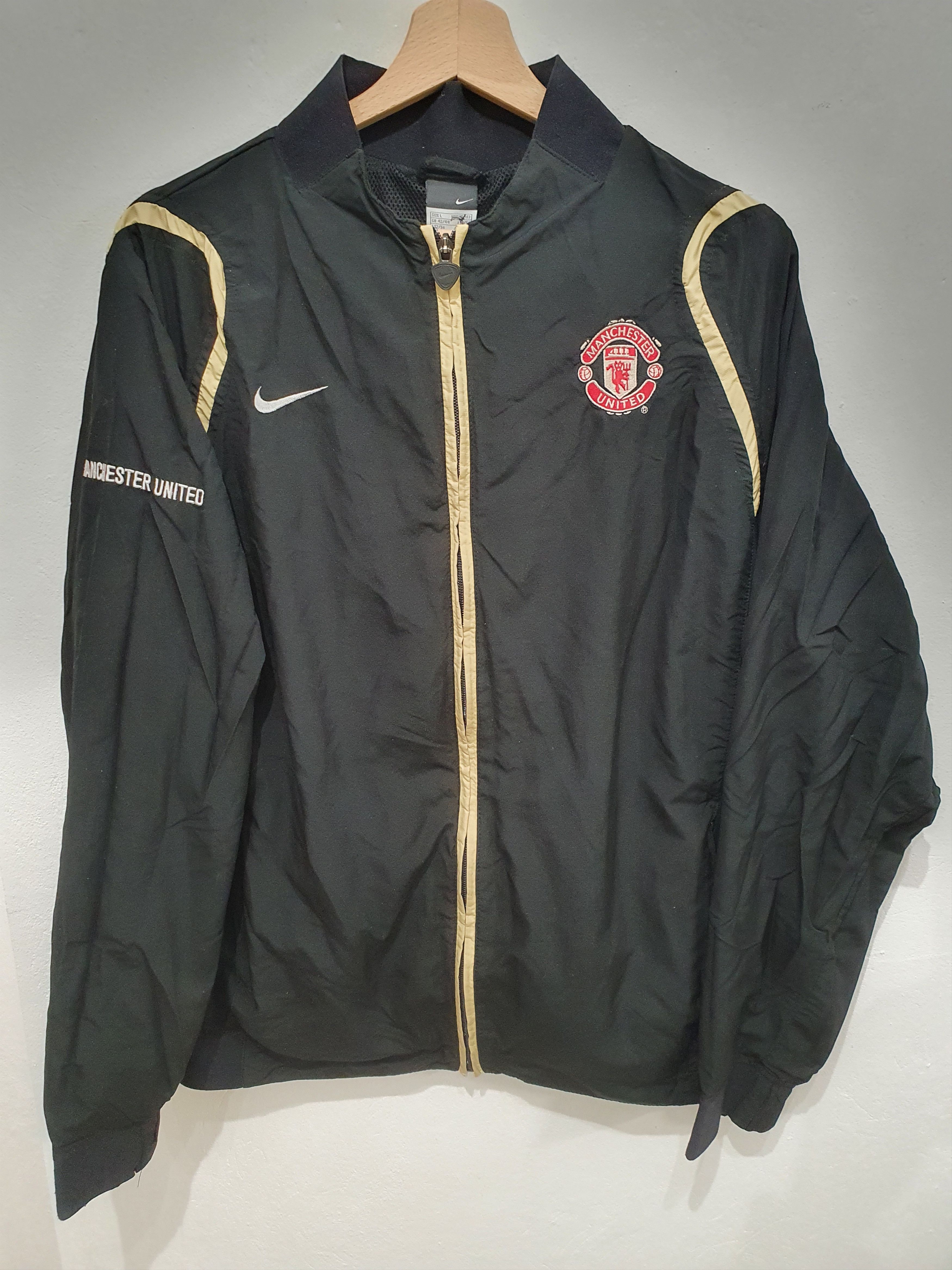 NIKE MANCHESTER UNITED SIZE L JACKET TRAINING