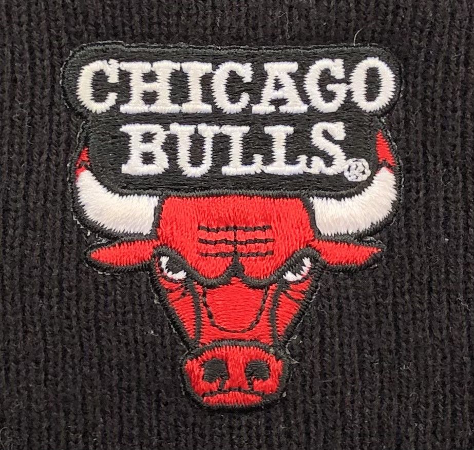 NBA Chicago Bulls Skull Beanie With Embroidery Logo Size ONE SIZE - 7 Thumbnail