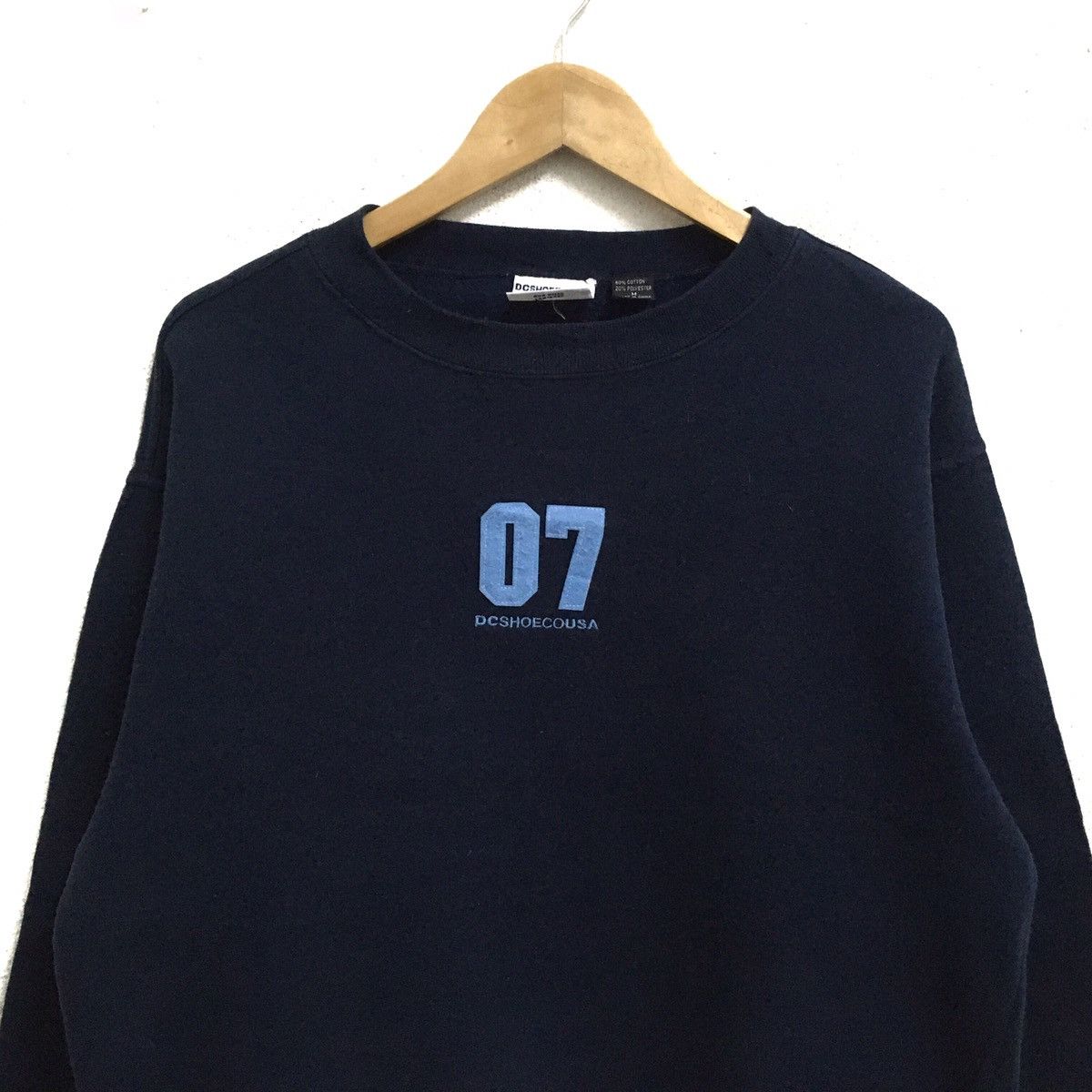 Vintage Vintage DC SHOES Skate Streetwear Center Logo Sweatshirt Size US M / EU 48-50 / 2 - 3 Thumbnail