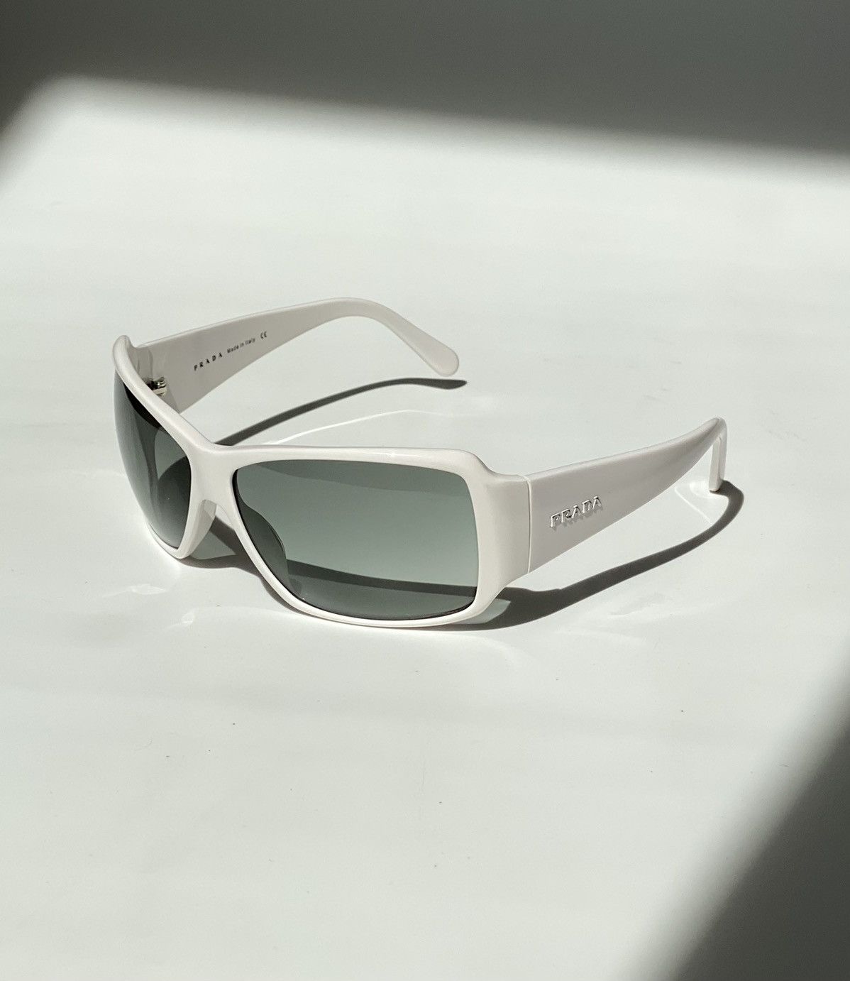 Prada PRADA Logo Square Sunglasses Vintage SPR 09G Size ONE SIZE - 4 Thumbnail