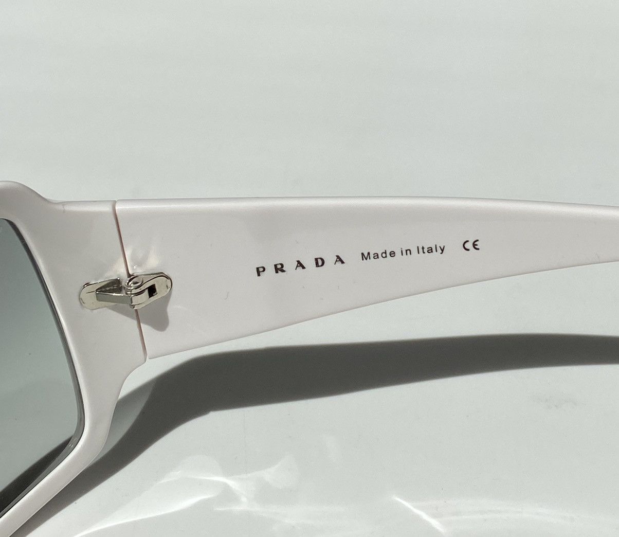 Prada PRADA Logo Square Sunglasses Vintage SPR 09G Size ONE SIZE - 9 Thumbnail