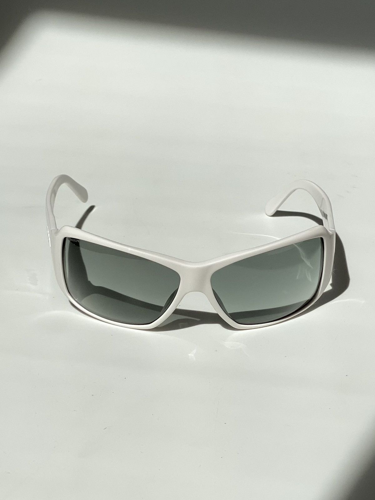 Prada PRADA Logo Square Sunglasses Vintage SPR 09G Size ONE SIZE - 3 Thumbnail