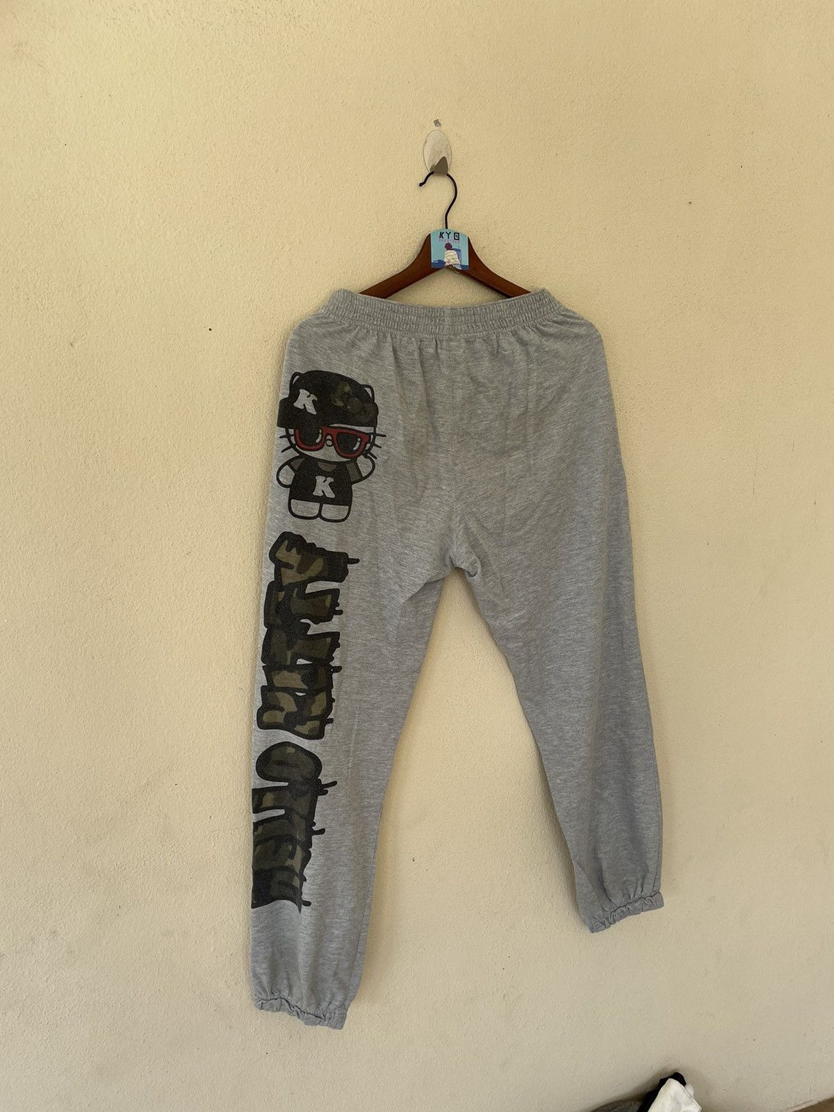 Japanese Brand VINTAGE HELLO KITTY SWEATPANTS Size US 32 / EU 48 - 5 Thumbnail