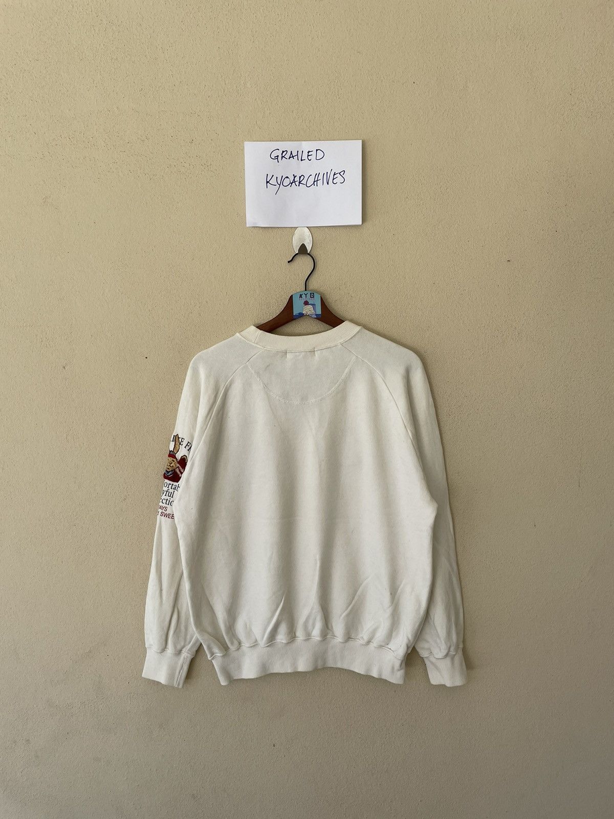 Japanese Brand × Vintage VINTAGE EMBROIDERED RABBIT SWEATSHIRT Size US L / EU 52-54 / 3 - 5 Thumbnail