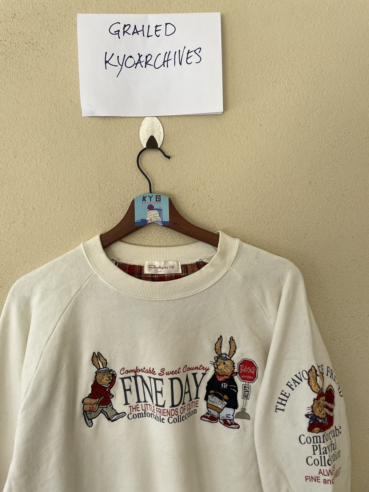 Japanese Brand × Vintage VINTAGE EMBROIDERED RABBIT SWEATSHIRT Size US L / EU 52-54 / 3 - 4 Thumbnail