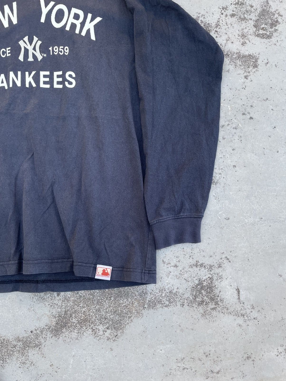 MLB × New York Yankees NEW YORK YANKEES LONG SLEEVE Size US XL / EU 56 / 4 - 5 Thumbnail