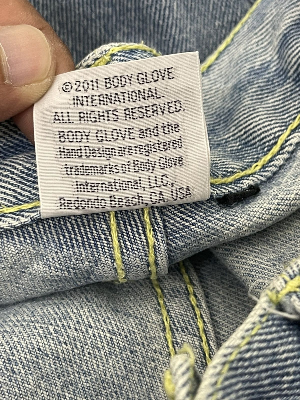 Body Glove Straight Jeans Body Glove Distress Low Rise 3🟦0 Size US 31 - 22 Thumbnail