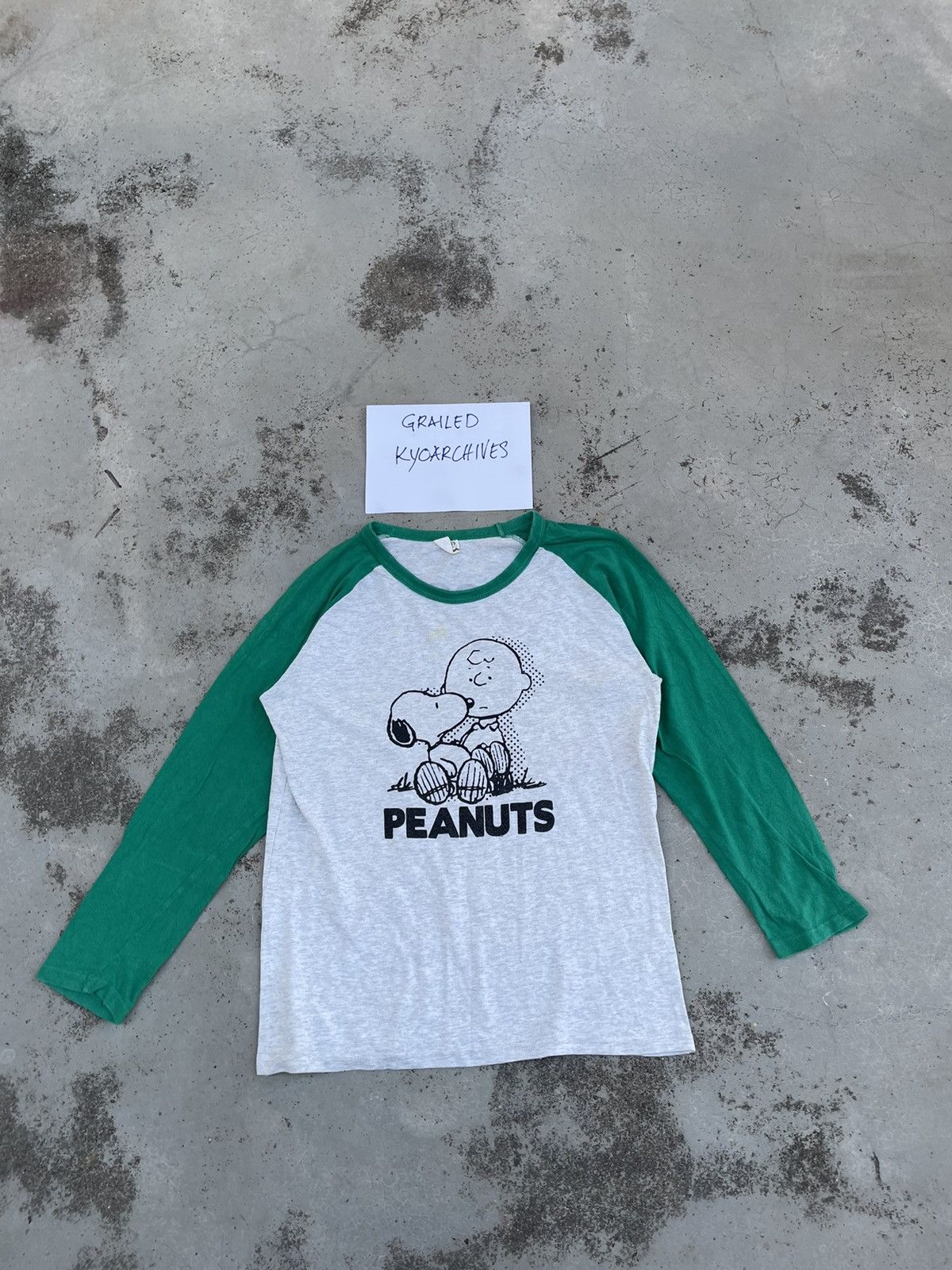 Peanuts SNOOPY AND CHARLIE BROWN LONG SLEEVE Size US M / EU 48-50 / 2 - 1 Thumbnail