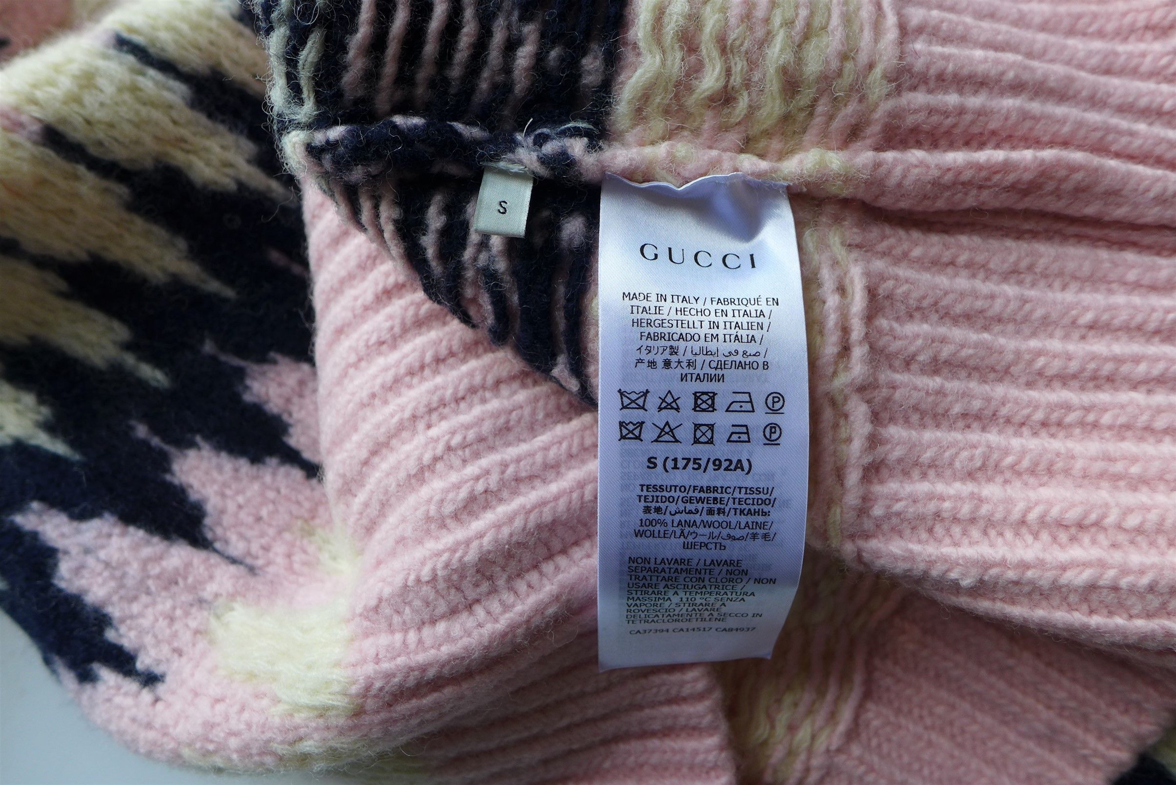 Gucci Gucci FW20 Zigzag Jacquard Cropped Wool Sweater. Size US S / EU 44-46 / 1 - 14 Thumbnail