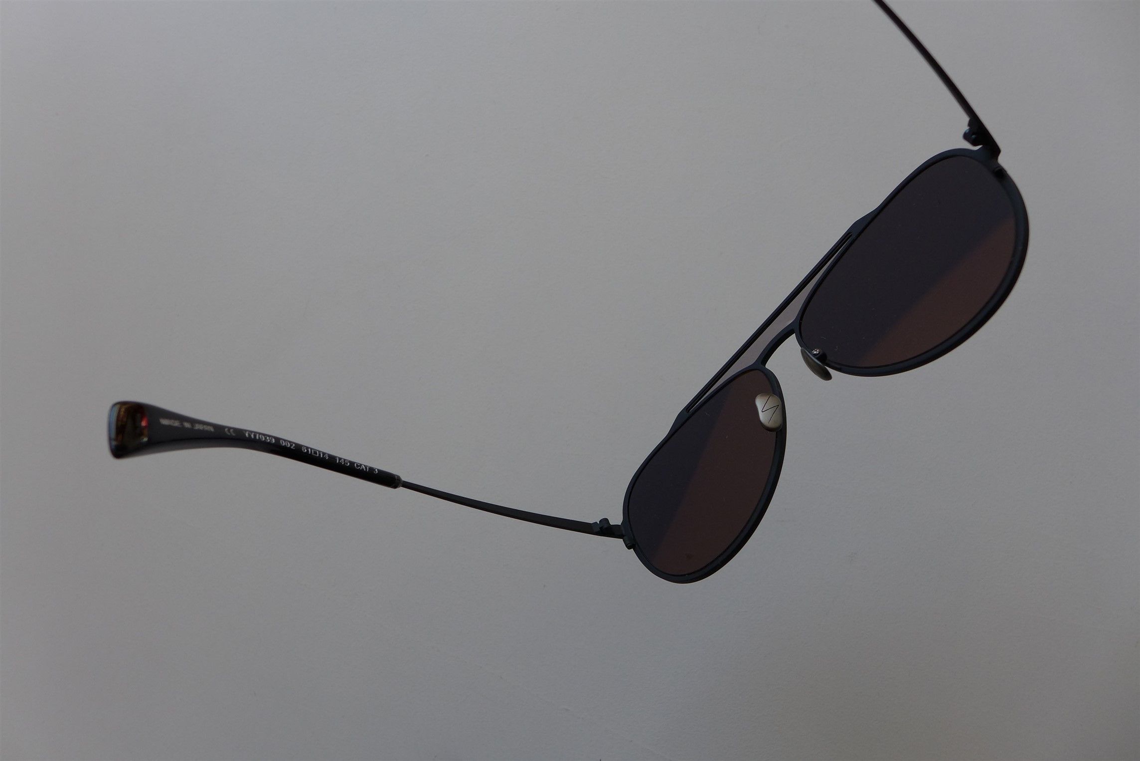 Yohji Yamamoto Yohji Yamamoto YY7039 Aviator Sunglasses - Black. Size ONE SIZE - 15 Thumbnail