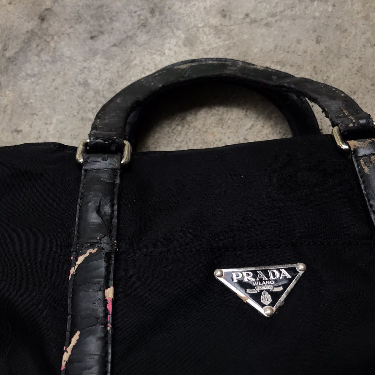 Prada Vintage Prada Leather Strap Shoulder Bag Size ONE SIZE - 6 Thumbnail