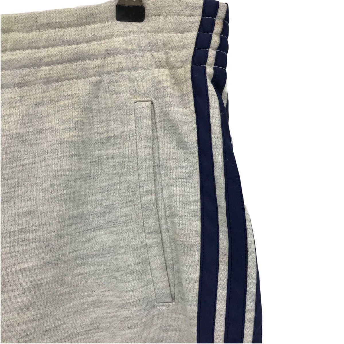 Adidas × Vintage Vintage Adidas Sweatpants Adidas Three Stripes Size US 34 / EU 50 - 5 Thumbnail