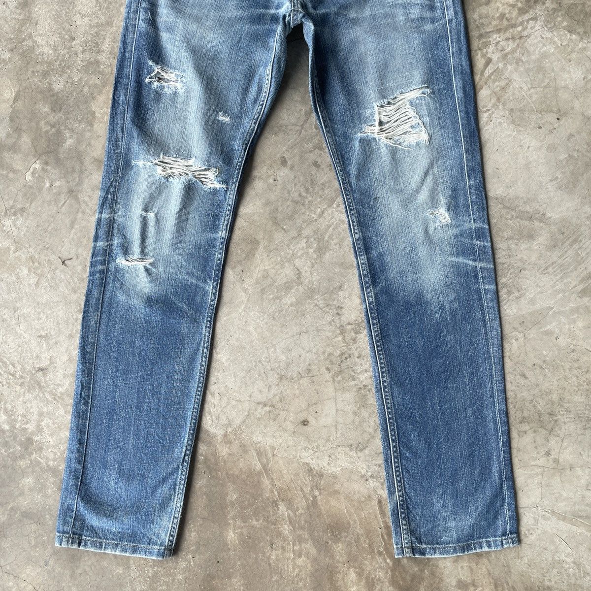 Japanese Brand × Jean Vintage Back Number Faded Distressed Denim Jeans Pants W31 Size US 31 - 6 Thumbnail