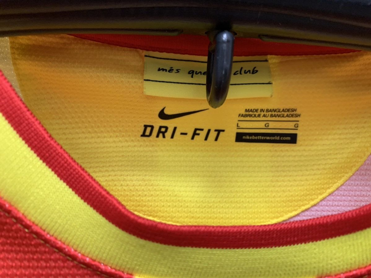 Nike Barcelona Nike soccer jersey xl patch lfp Qatar airways Size US XL / EU 56 / 4 - 9 Thumbnail