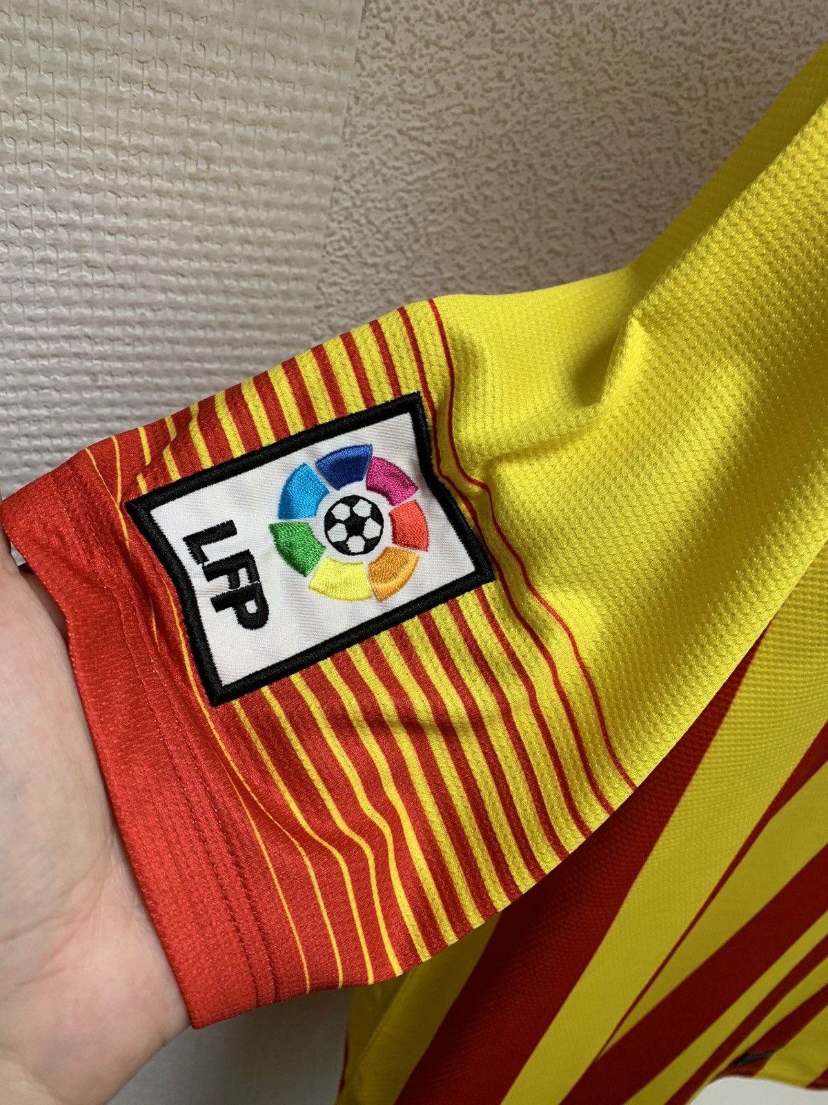 Nike Barcelona Nike soccer jersey xl patch lfp Qatar airways Size US XL / EU 56 / 4 - 2 Thumbnail