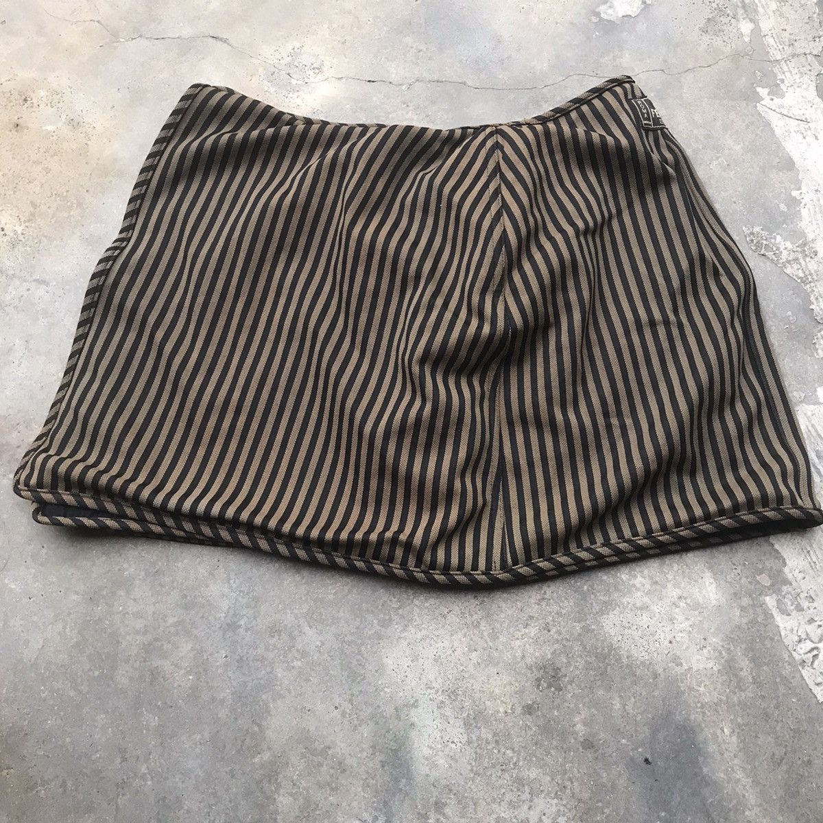 Fendi Vintage Fendi Pequin Above The Knee Skirt Size 26" / US 2 / IT 38 - 14 Thumbnail