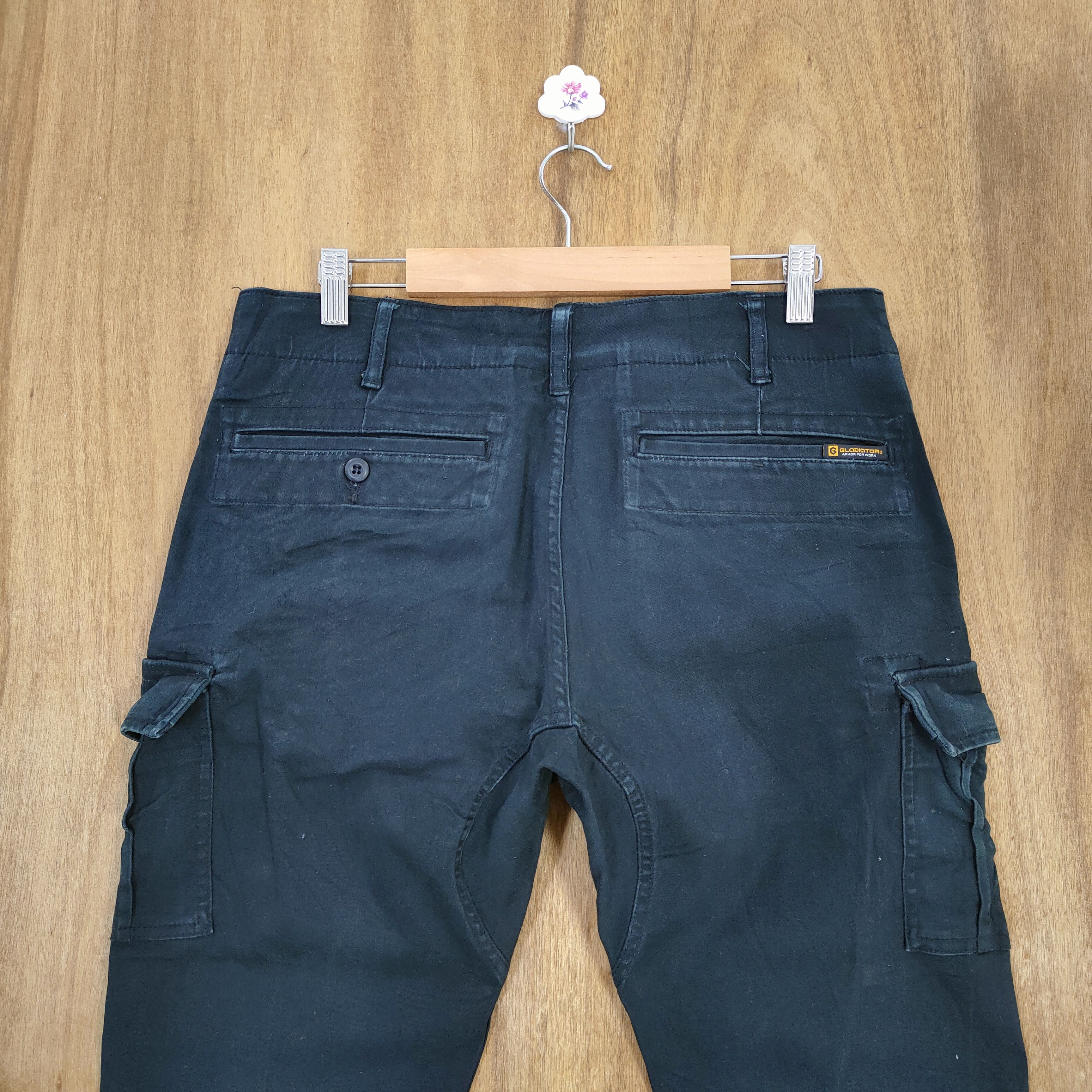 Japanese Brand JAPANESE BRAND BLACK SKINNY CARGO PANTS Size US 32 / EU 48 - 8 Thumbnail
