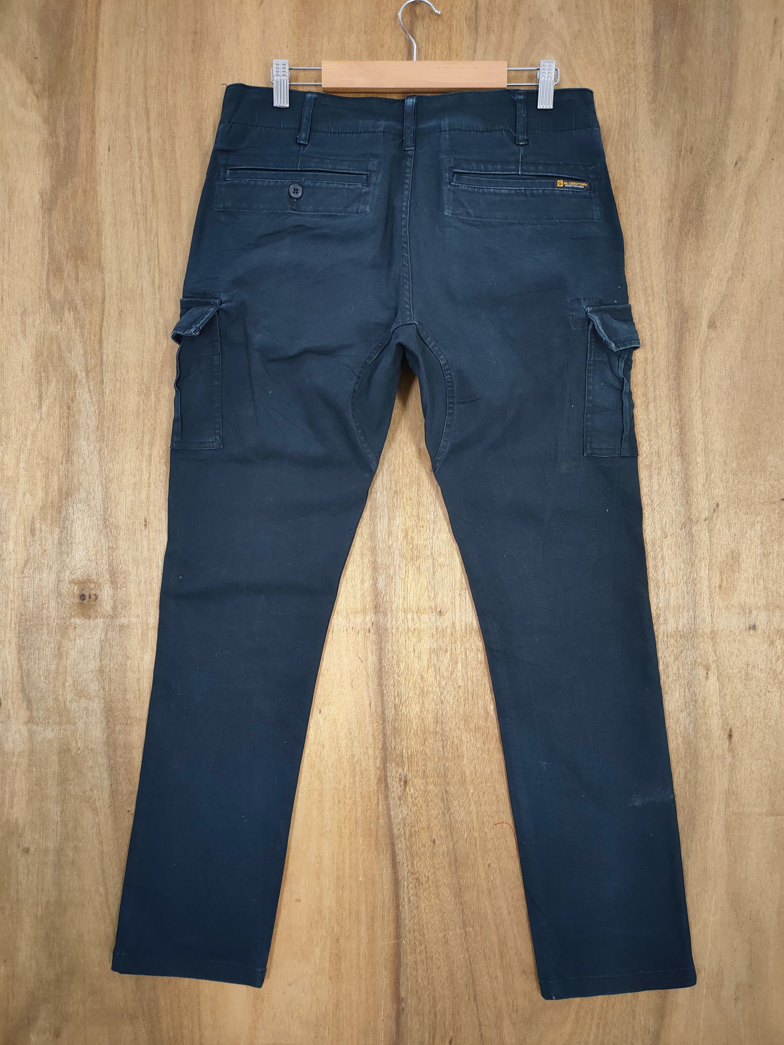 Japanese Brand JAPANESE BRAND BLACK SKINNY CARGO PANTS Size US 32 / EU 48 - 3 Thumbnail