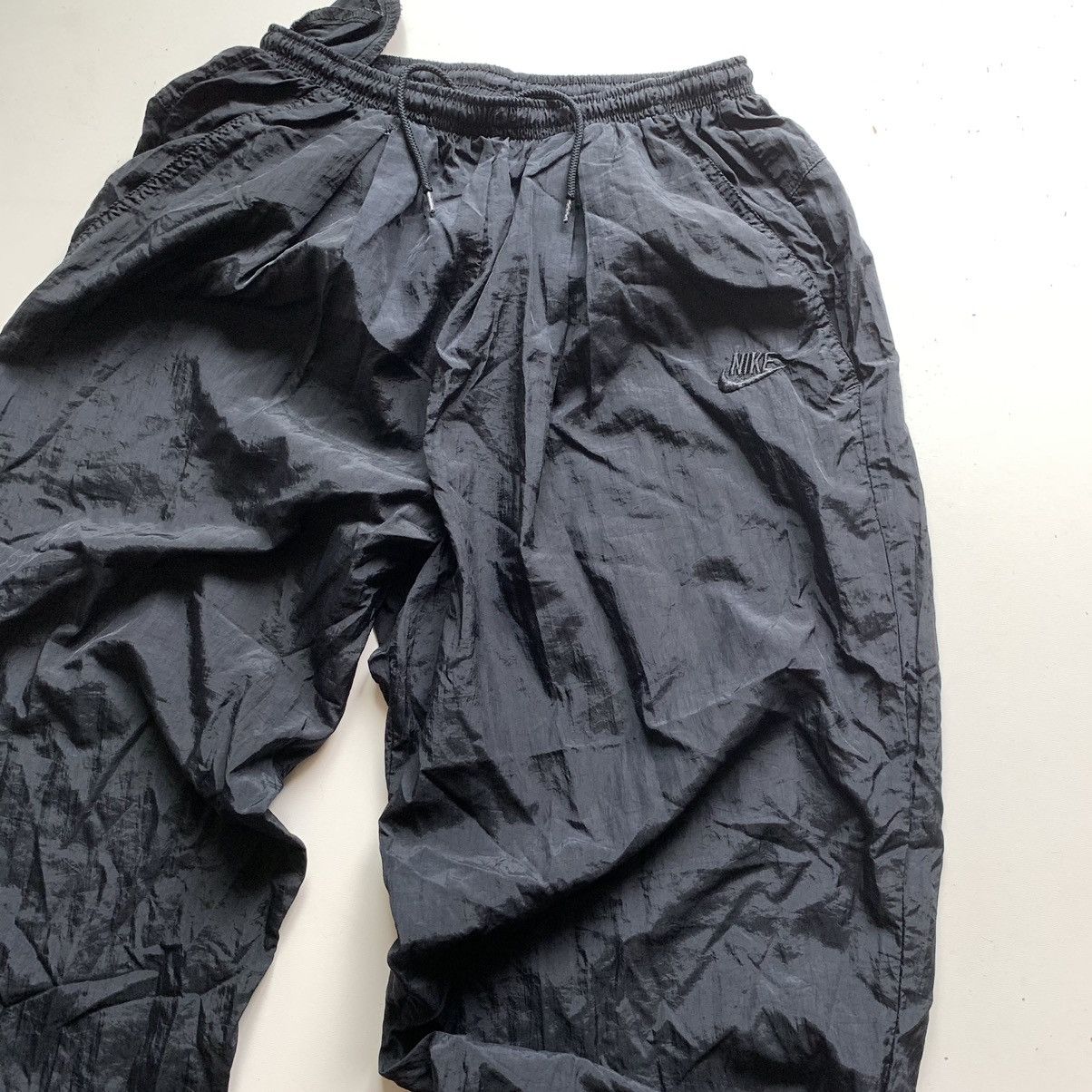Nike × Vintage Vintage 90s Nike embroidered swoosh track pants black rare Size US 32 / EU 48 - 2 Thumbnail