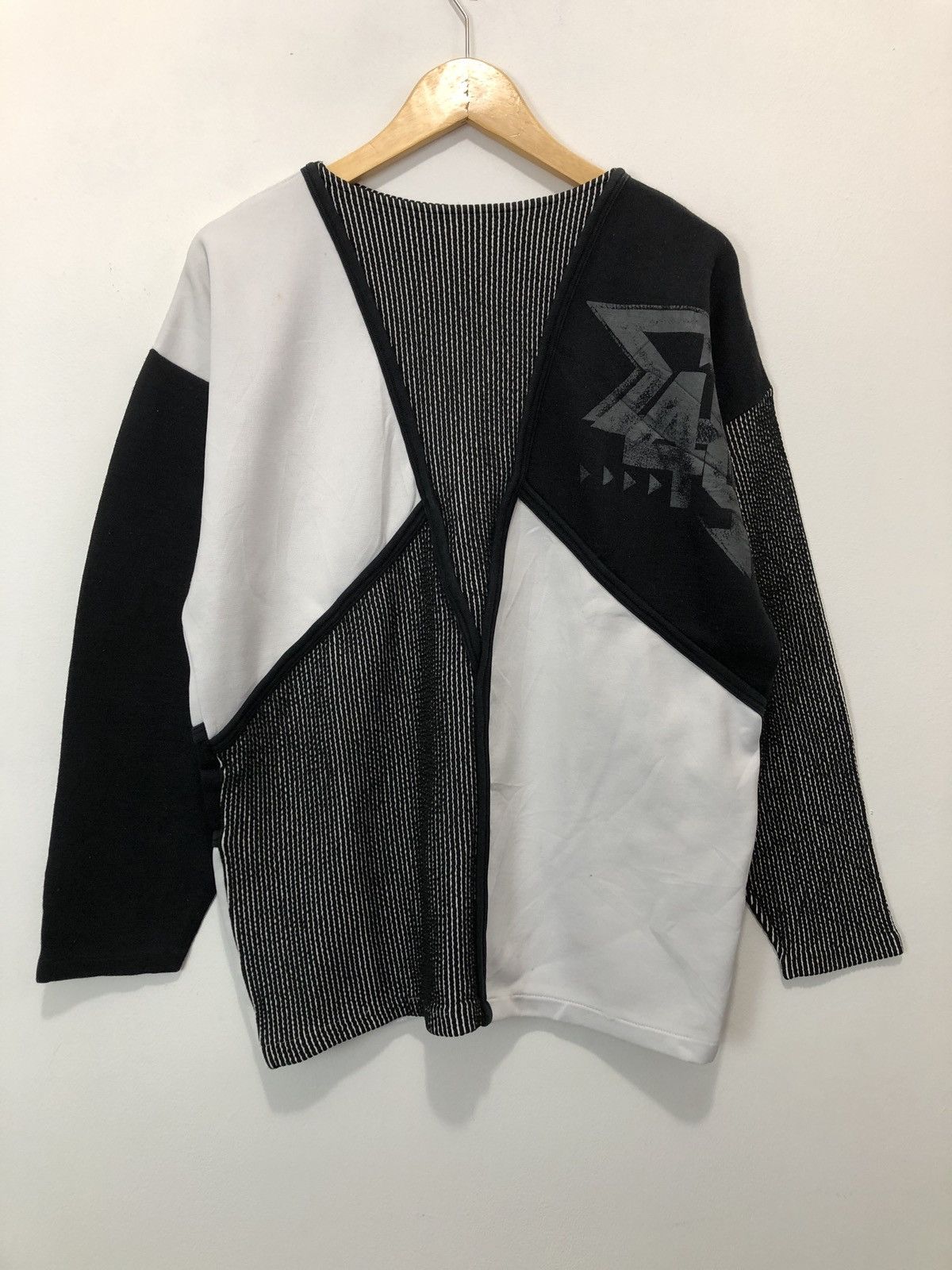 Japanese Brand × Kansai Yamamoto × Vintage Vintage Kansai O2 Yamamoto Sweatshirt Size US M / EU 48-50 / 2 - 1 Thumbnail