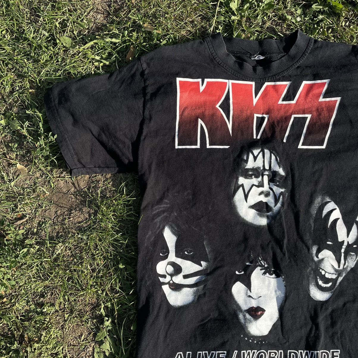Vintage Vintage Y2K Kiss Band Tee Graphic Skulls Punk Streetwear M Size US M / EU 48-50 / 2 - 3 Thumbnail